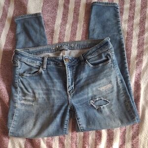 American Eagle Outfitters Light Blue Distressed Women's Skinny Jeans